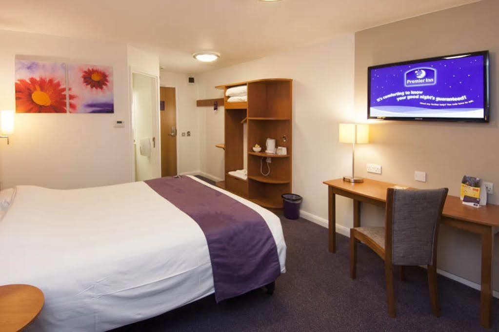 Premier Inn Chelmsford Extérieur photo